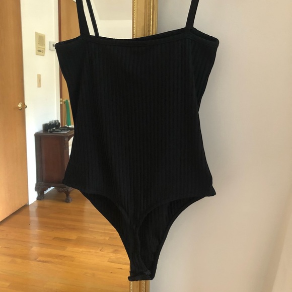 Straight across bodysuit - Picture 3 of 4